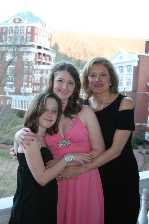 Carolyn O'Keefe with daughters wearing Repousse' Jewelry.