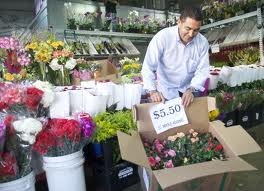CFM’s 62 hour flower marathon for last minute wholesale and discount Mother’s Day flower gifts starts 4:30 a.m. Friday May 9 for Dia de Las Madres continuing through Mother’s Day Sunday May 11 at 7 p.