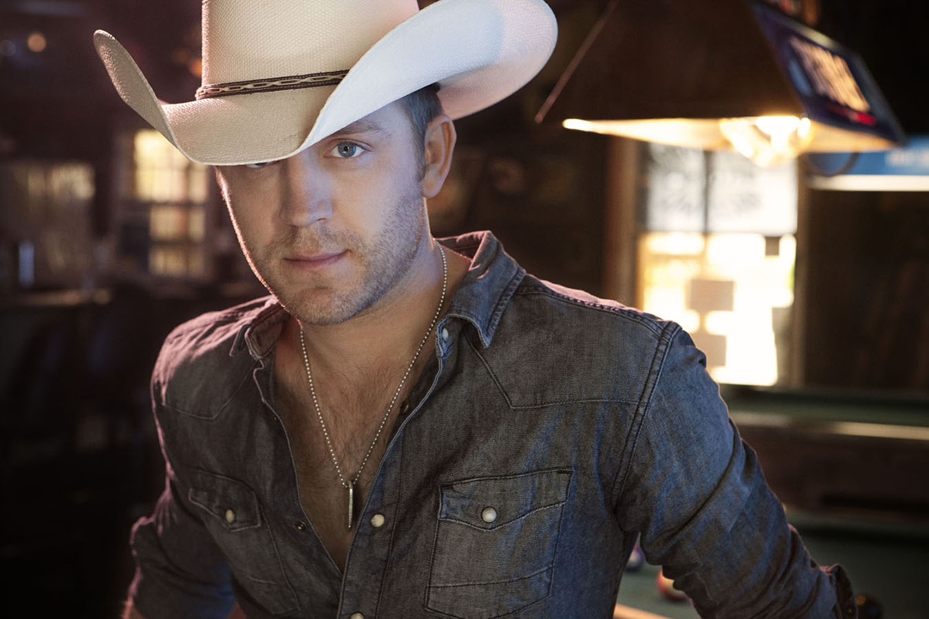 ACM New Artist of the Year Justin Moore Headlines Opening Night at Temecula Valley Balloon & Wine Festival.