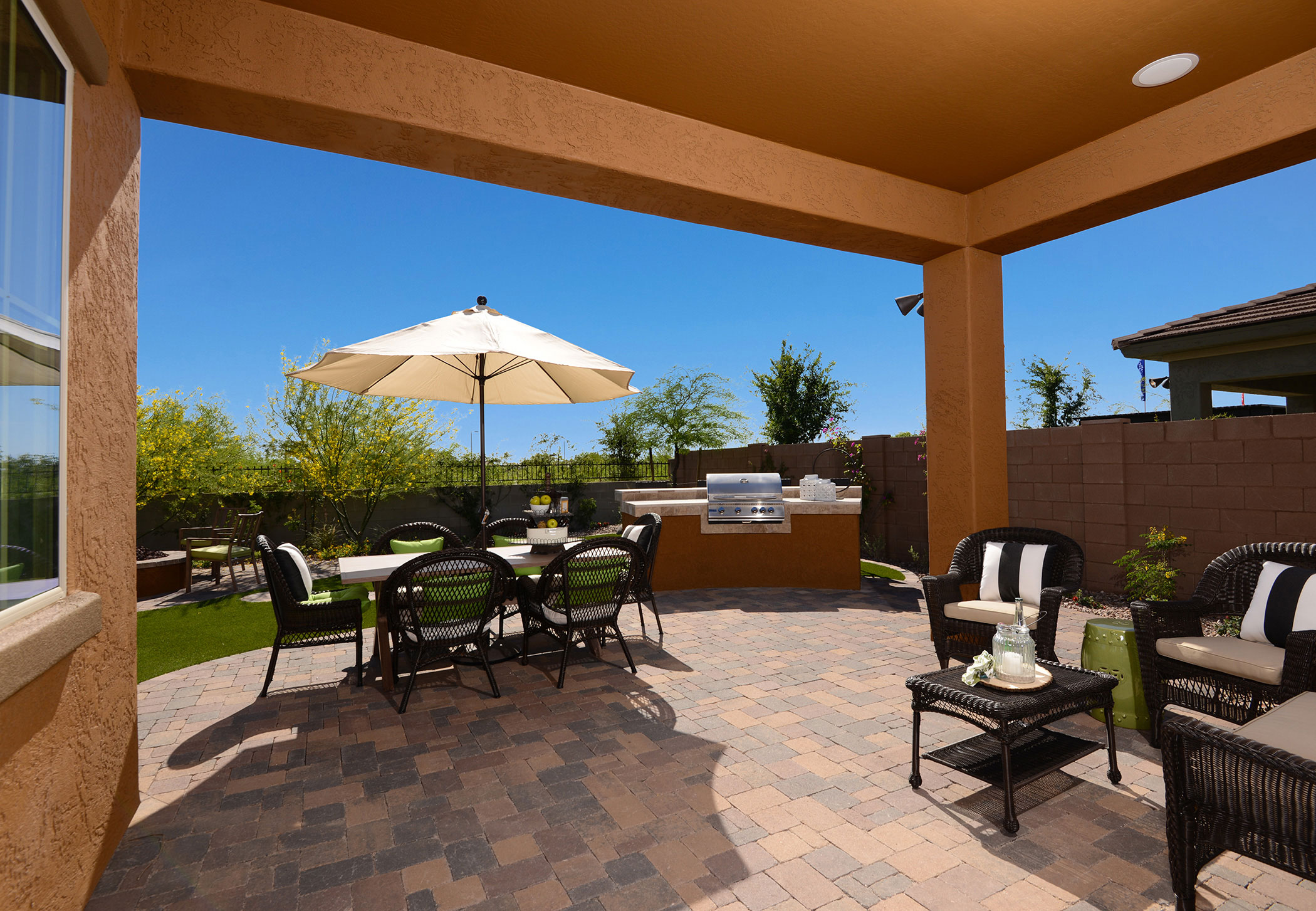 In addition to touring two new models from the Arizona homebuilder, Arizona homebuyers can also enjoy a backyard barbecue luau, free ice cream and refreshments.