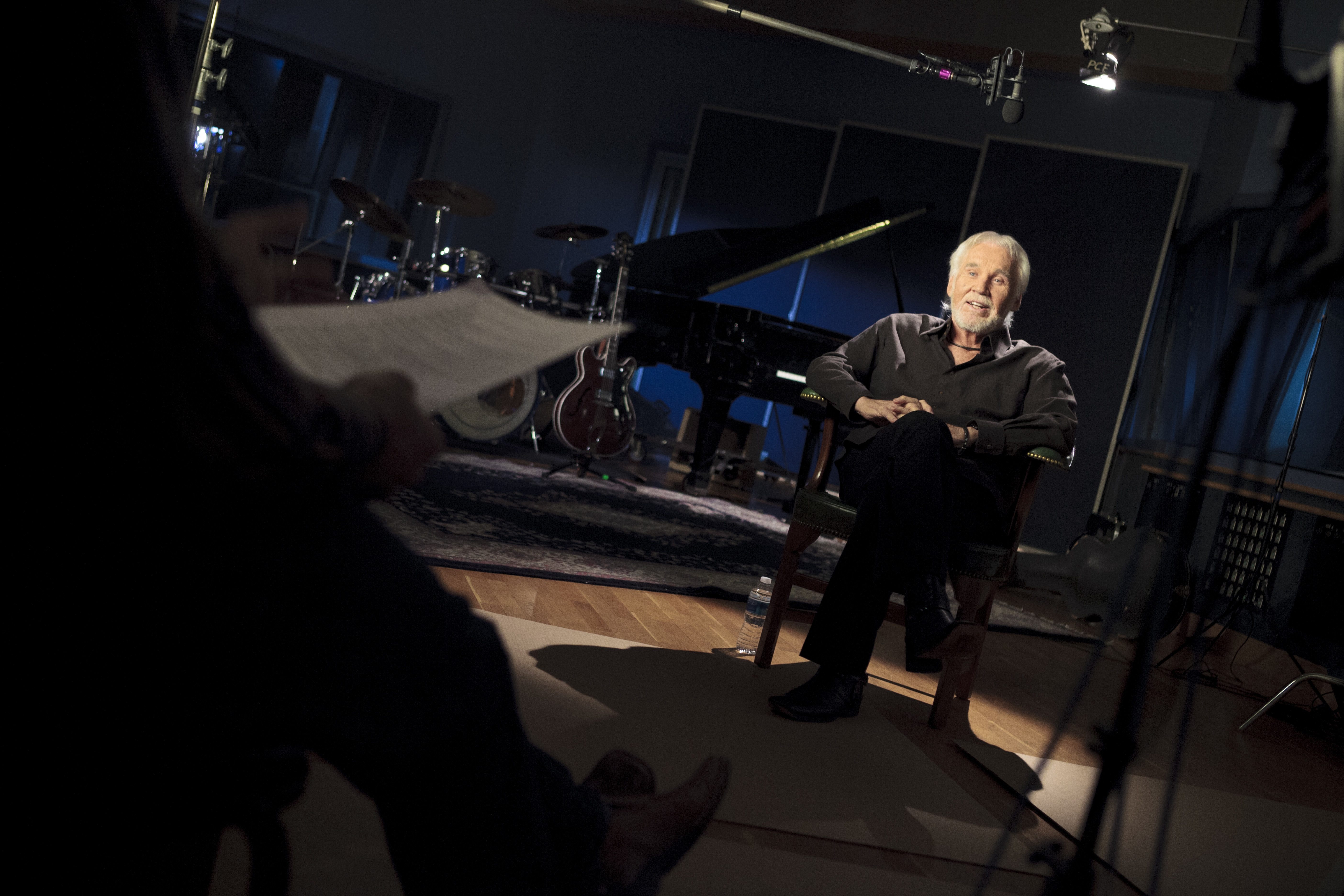 Kenny Rogers on the set of the Arclight Productions film COUNTRY: PORTRAITS OF AN AMERICAN SOUND, the original documentary exploring the image of country music on view at the Annenberg Space for Photo