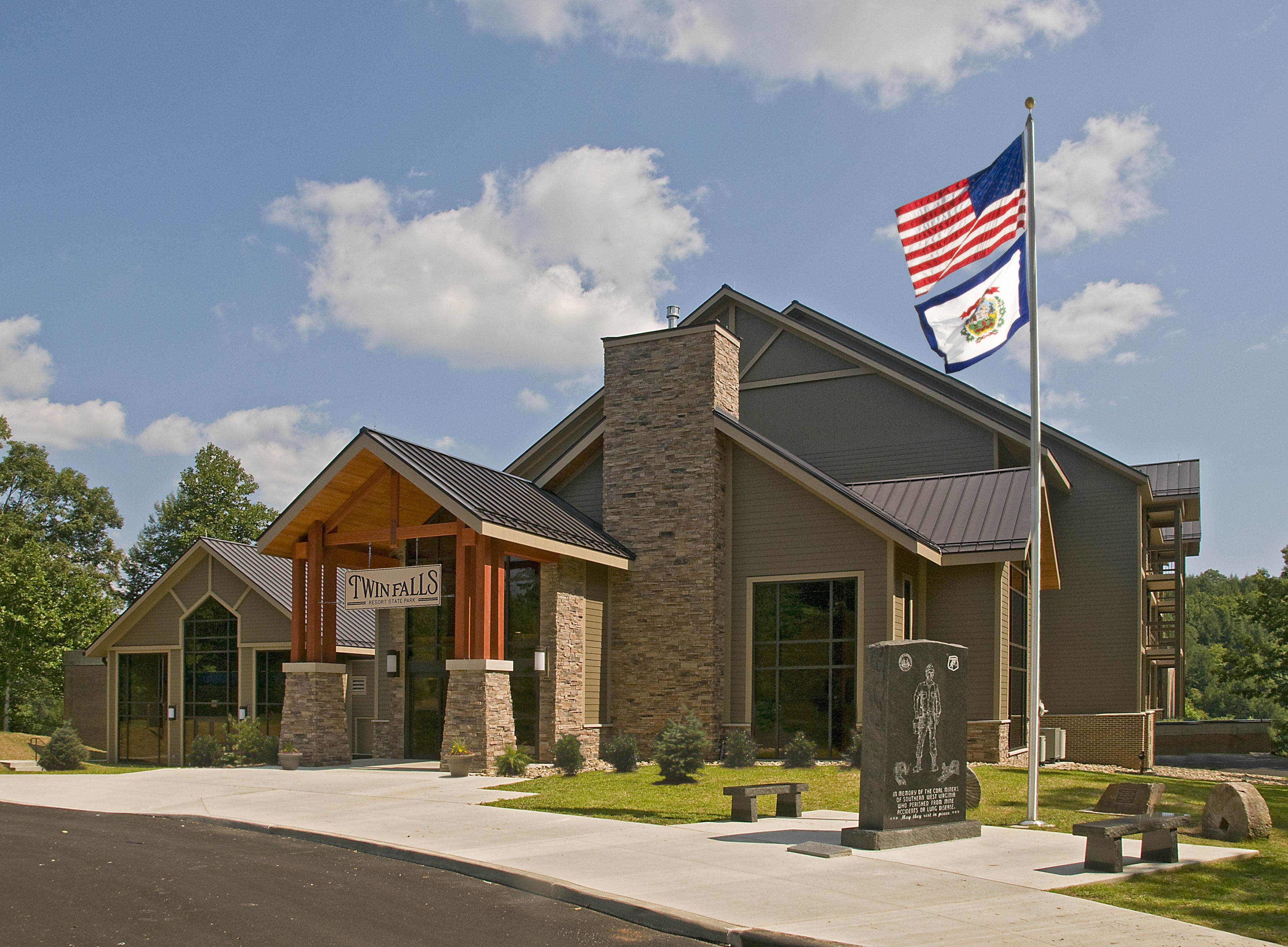 Twin Falls State Park Lodge