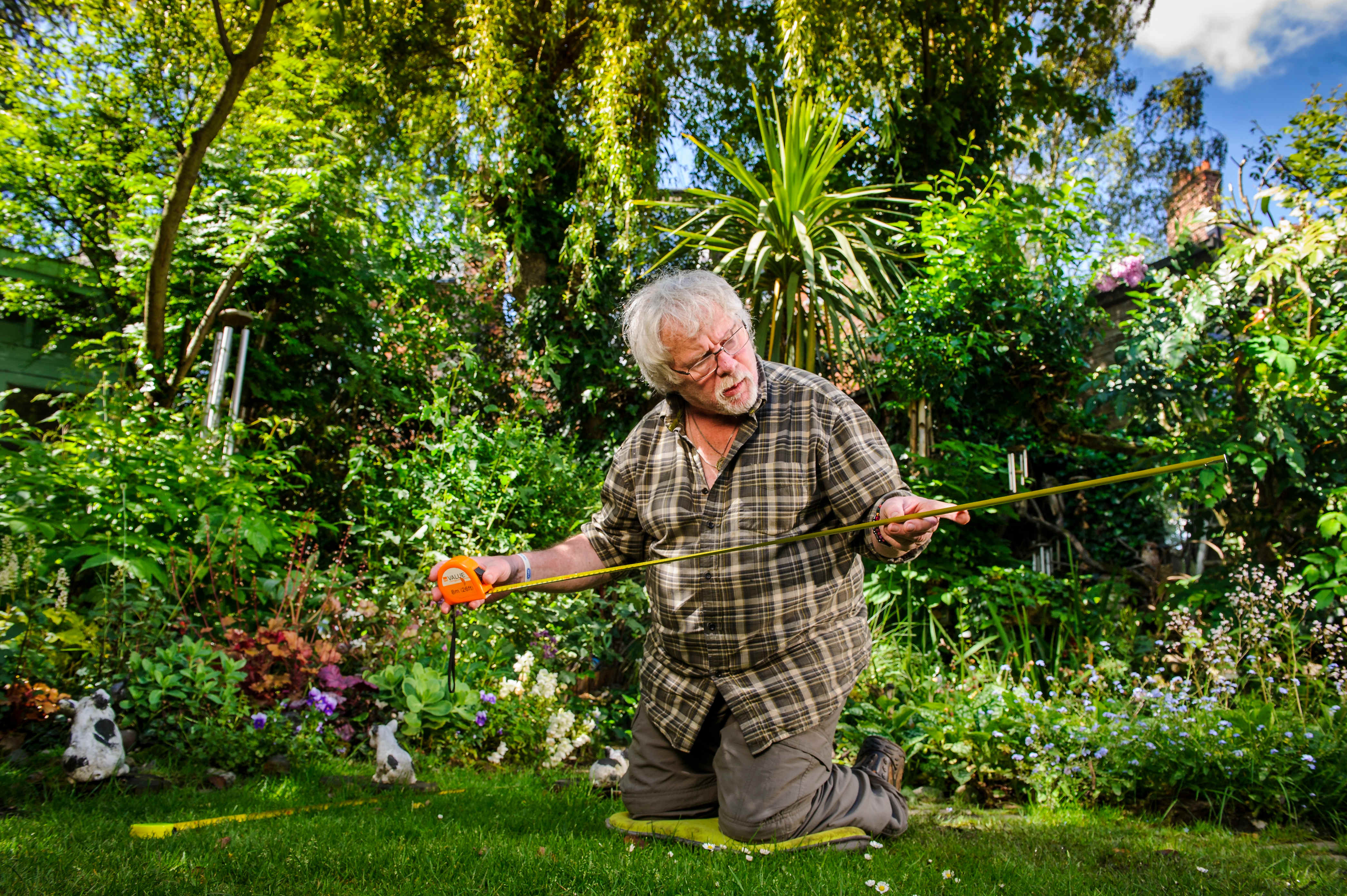 TV presenter Bill Oddie supports green-fingered fundraising campaign The Great Garden Give