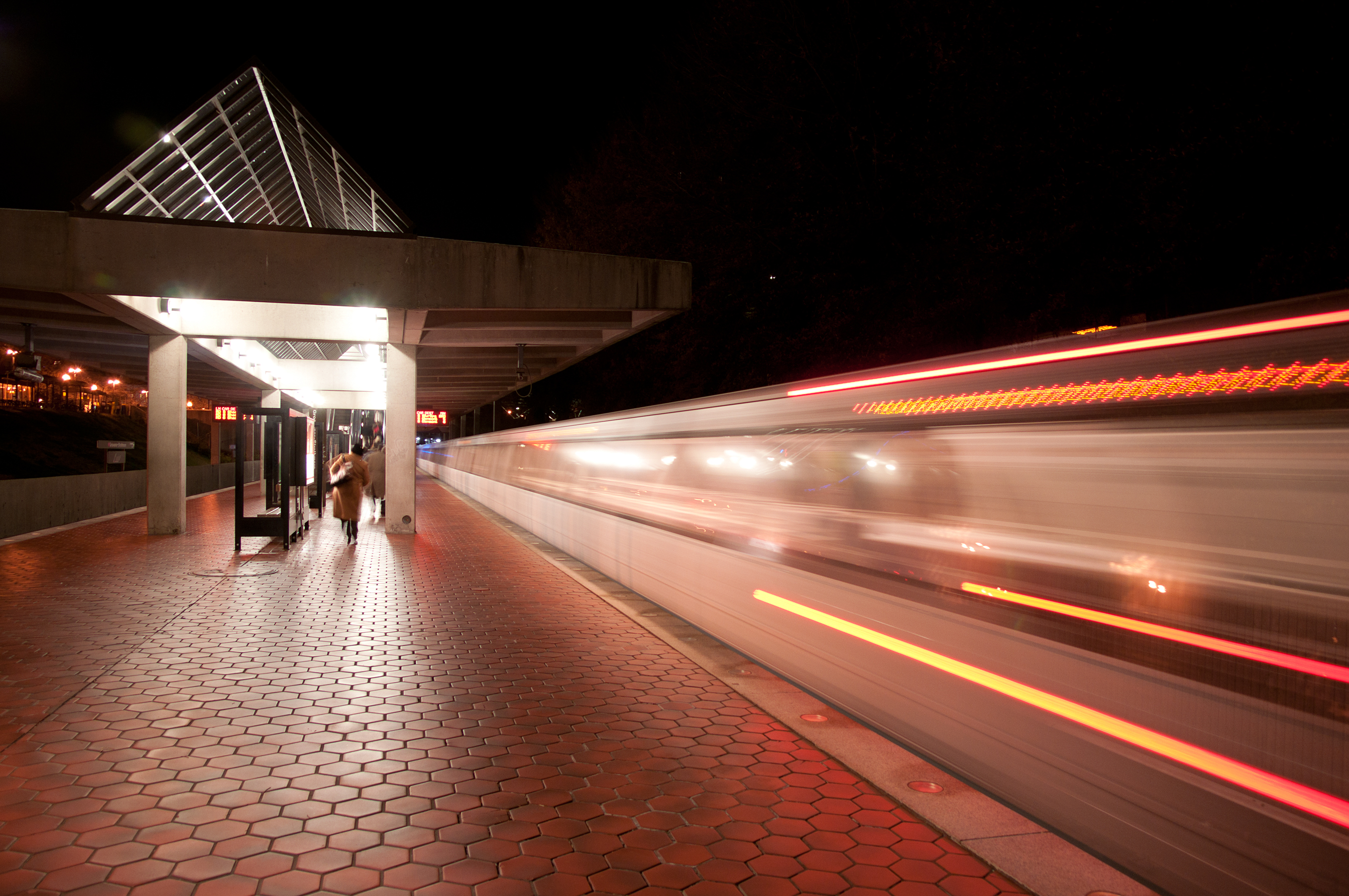 Silver Line connects Ballston, VA to Washington, DC and Dulles International Airport (via Dulles shuttle service).