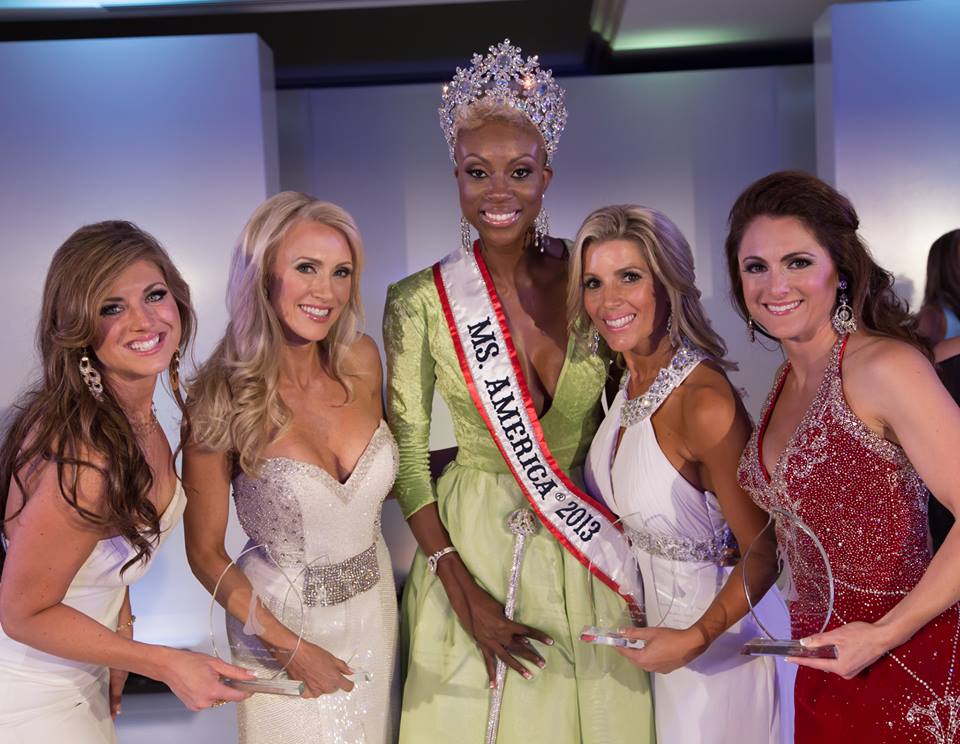 Ms. America 2013 - Chiniqua Pettaway with her court