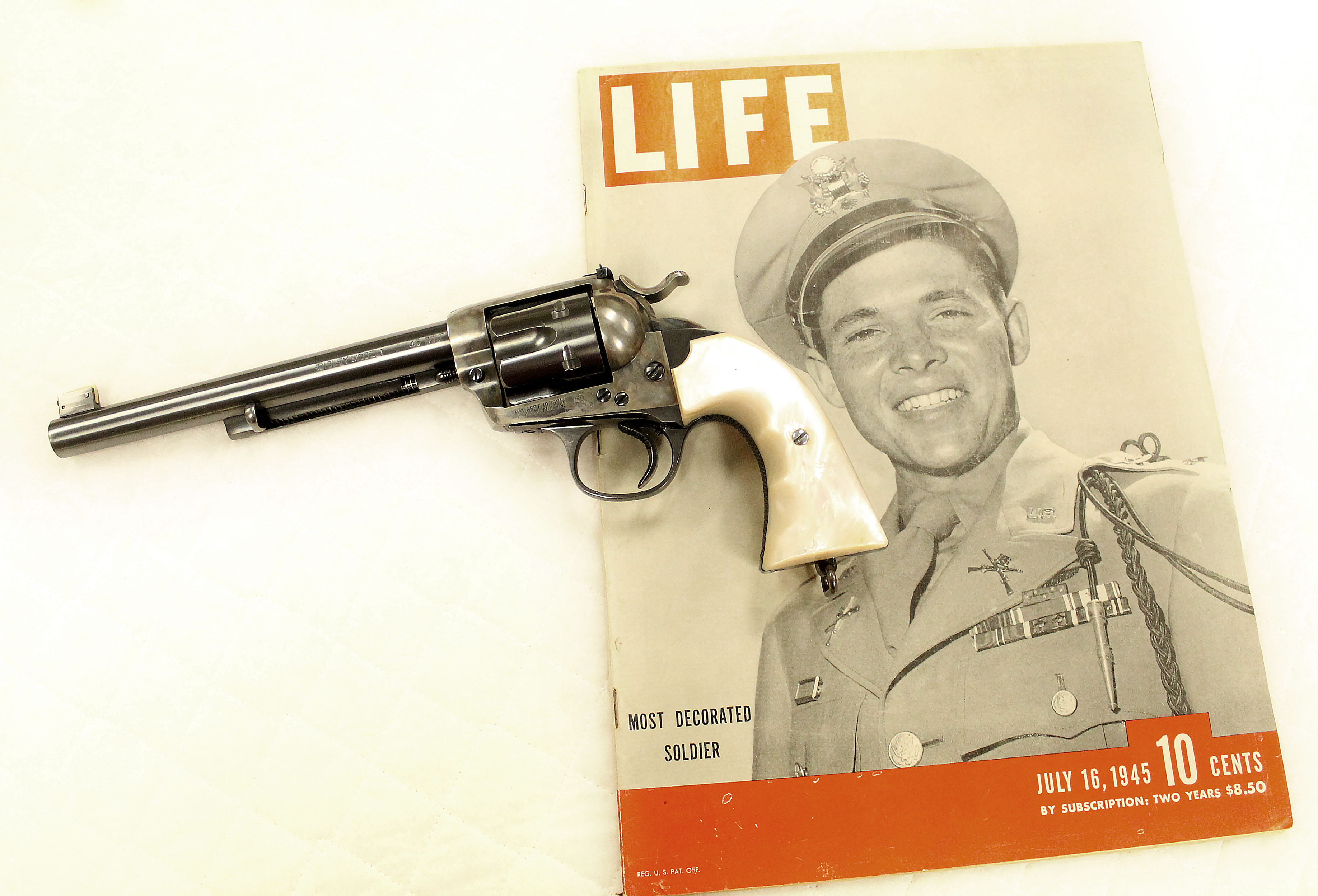 AUDIE MURPHY'S REVOLVER AND LIFE MAGAZINE