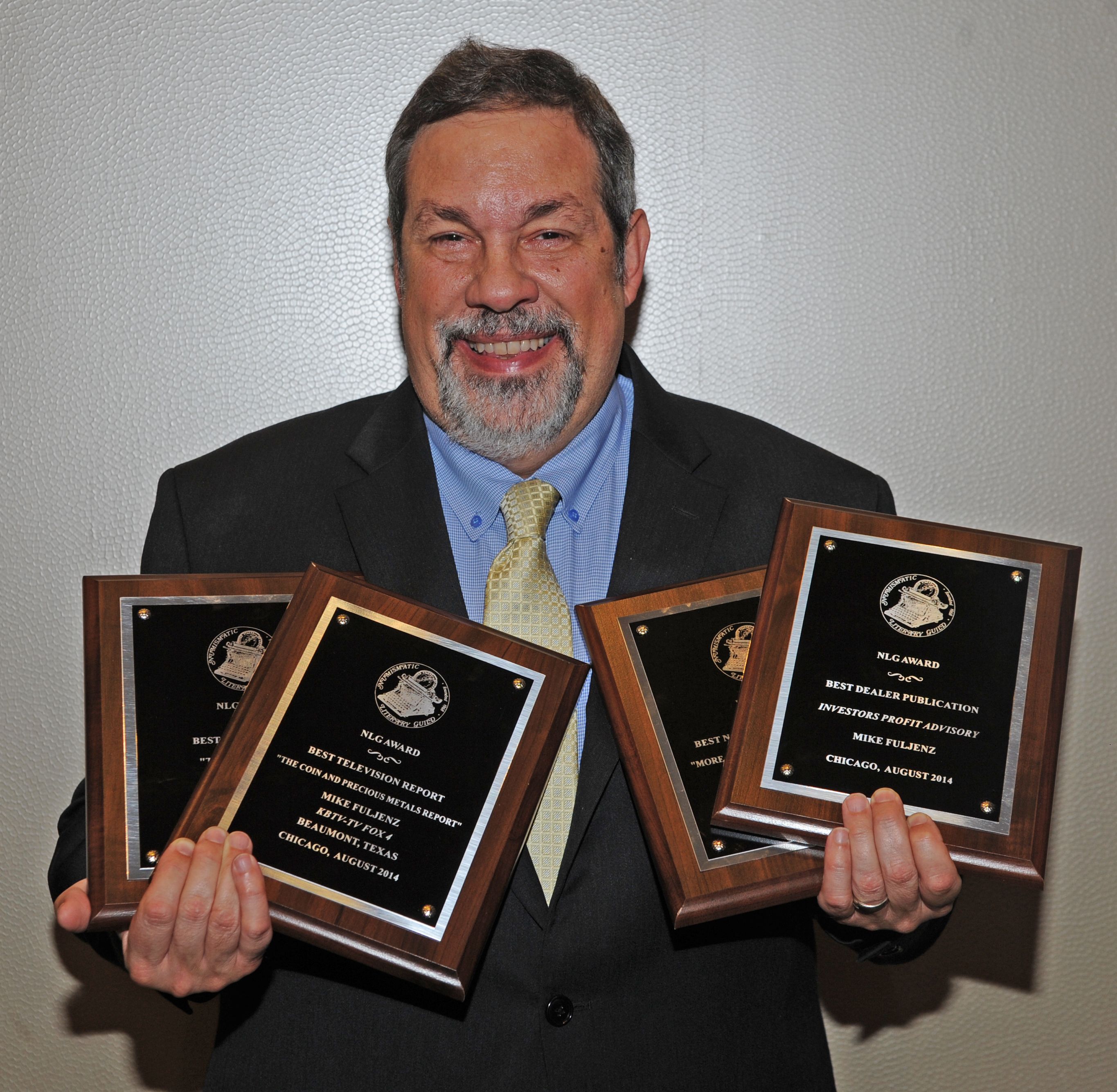 Mike Fuljenz at the 2014 Chicago NLG awards ceremony.