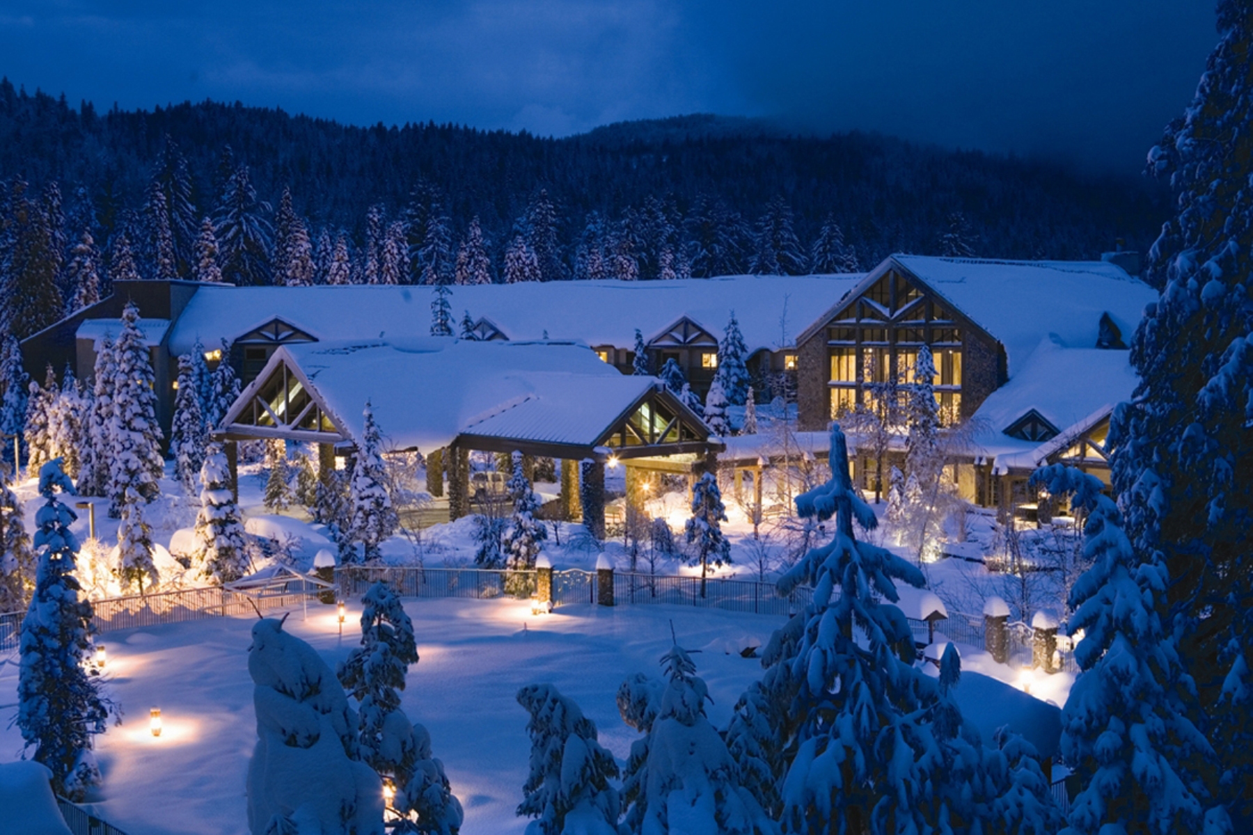 Snowy weather and beautiful scenery meets glitz and glamour this holiday season at Tenaya Lodge