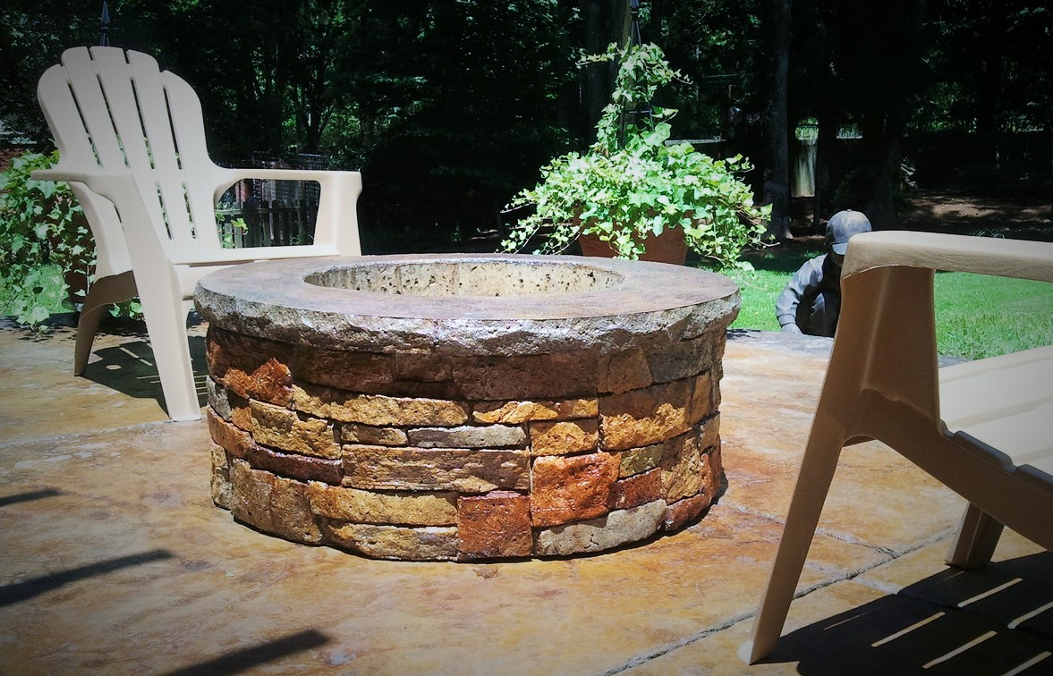 Casual Patio with Walttools fire pit