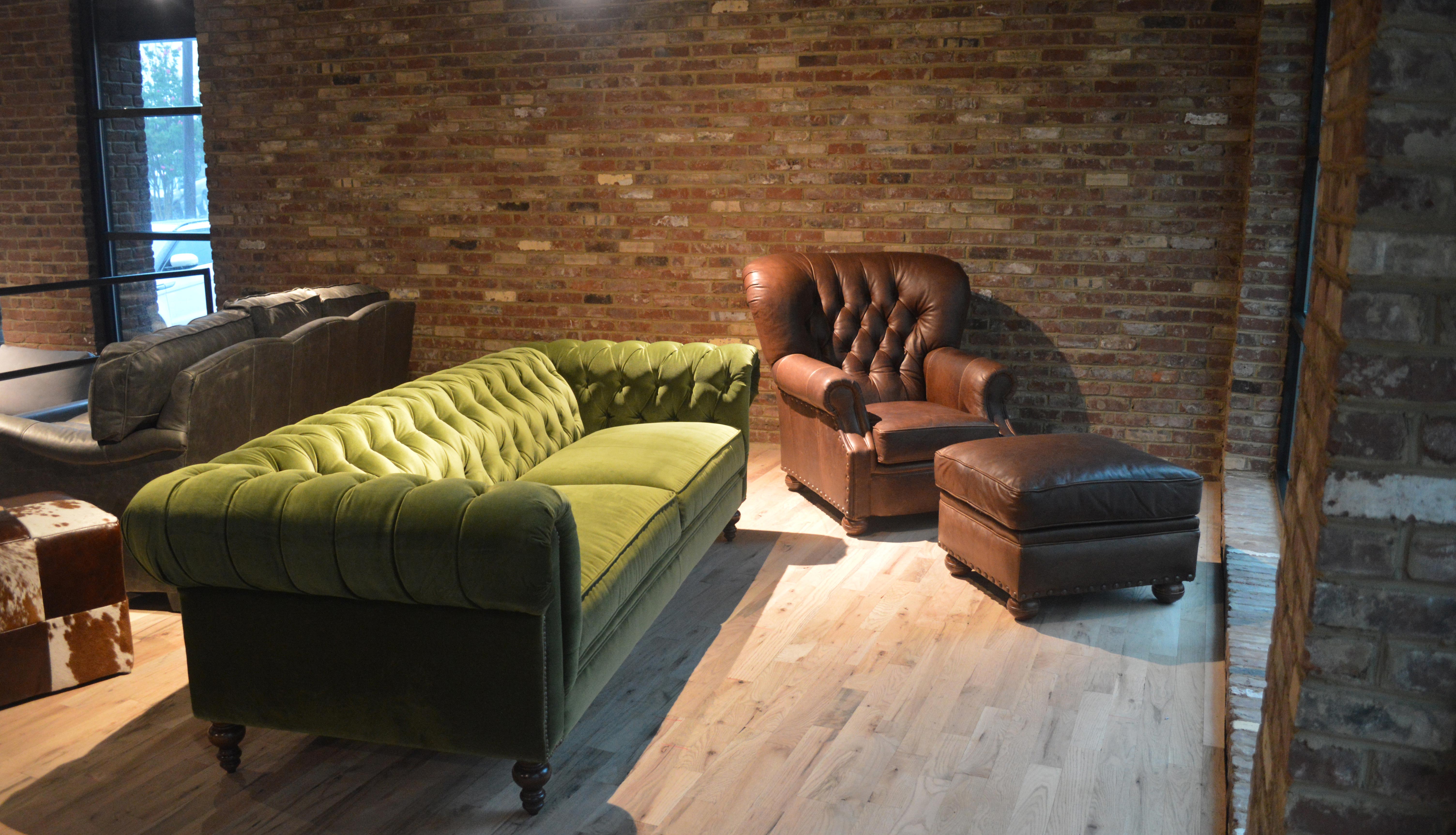 Tufted Chesterfield pieces are a specialty at COCOCO.