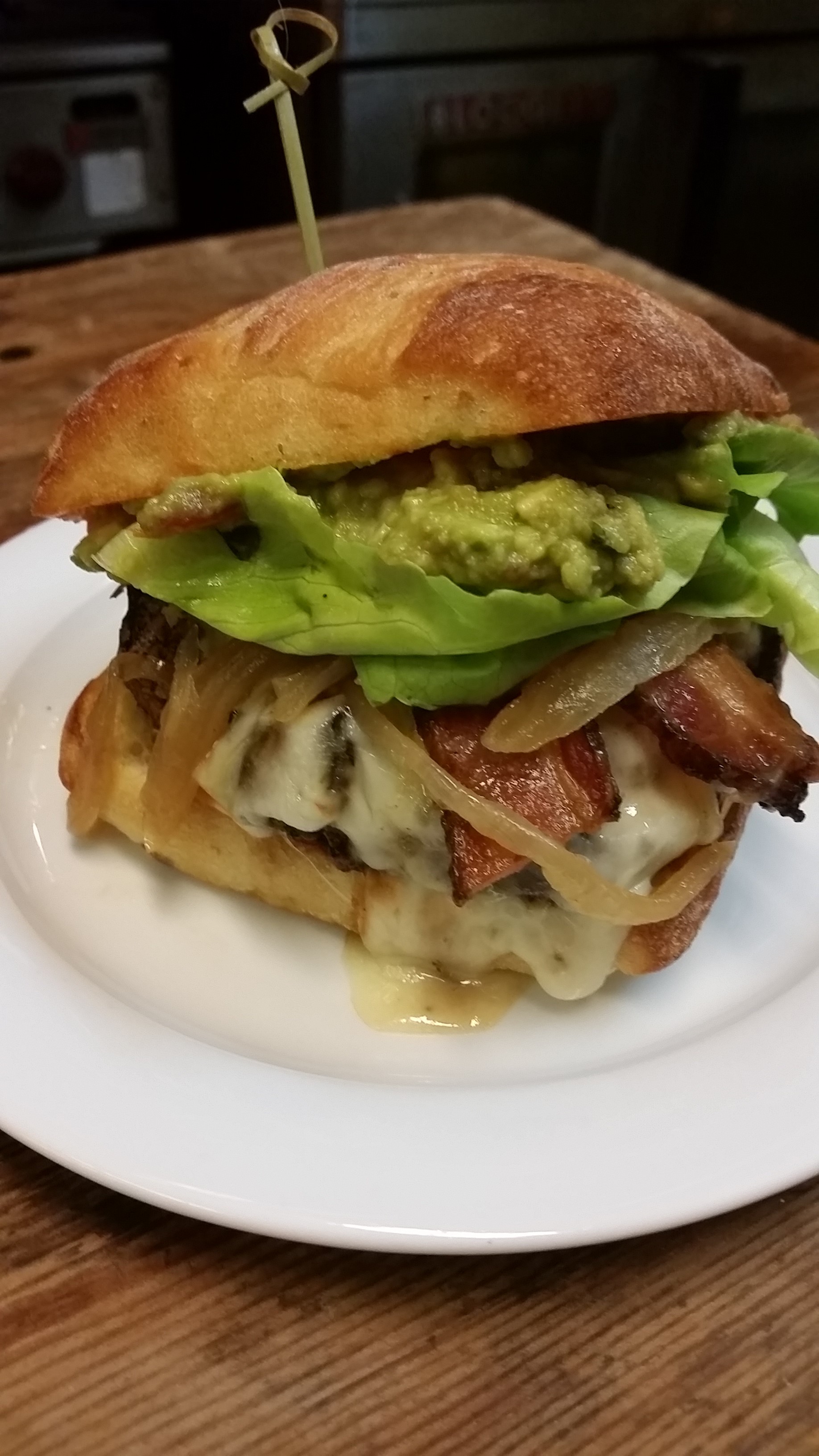 The Barking Frog's Ninety Farms Beef Burger - Willows Lodge