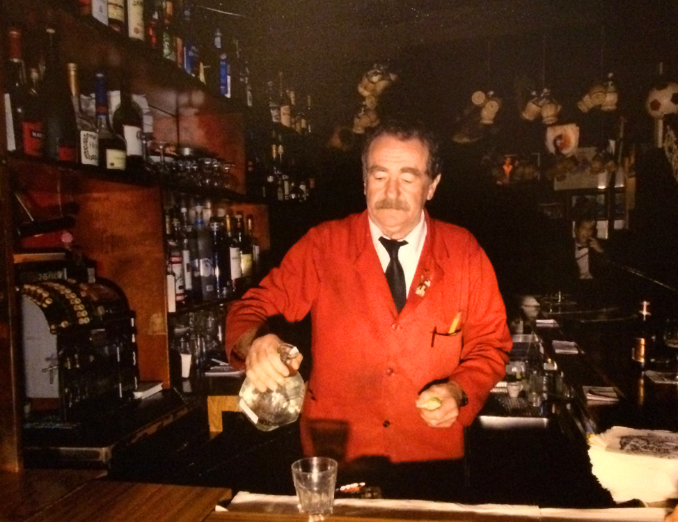 Michael Gotovac, Dan Tana's head bartender since 1967.