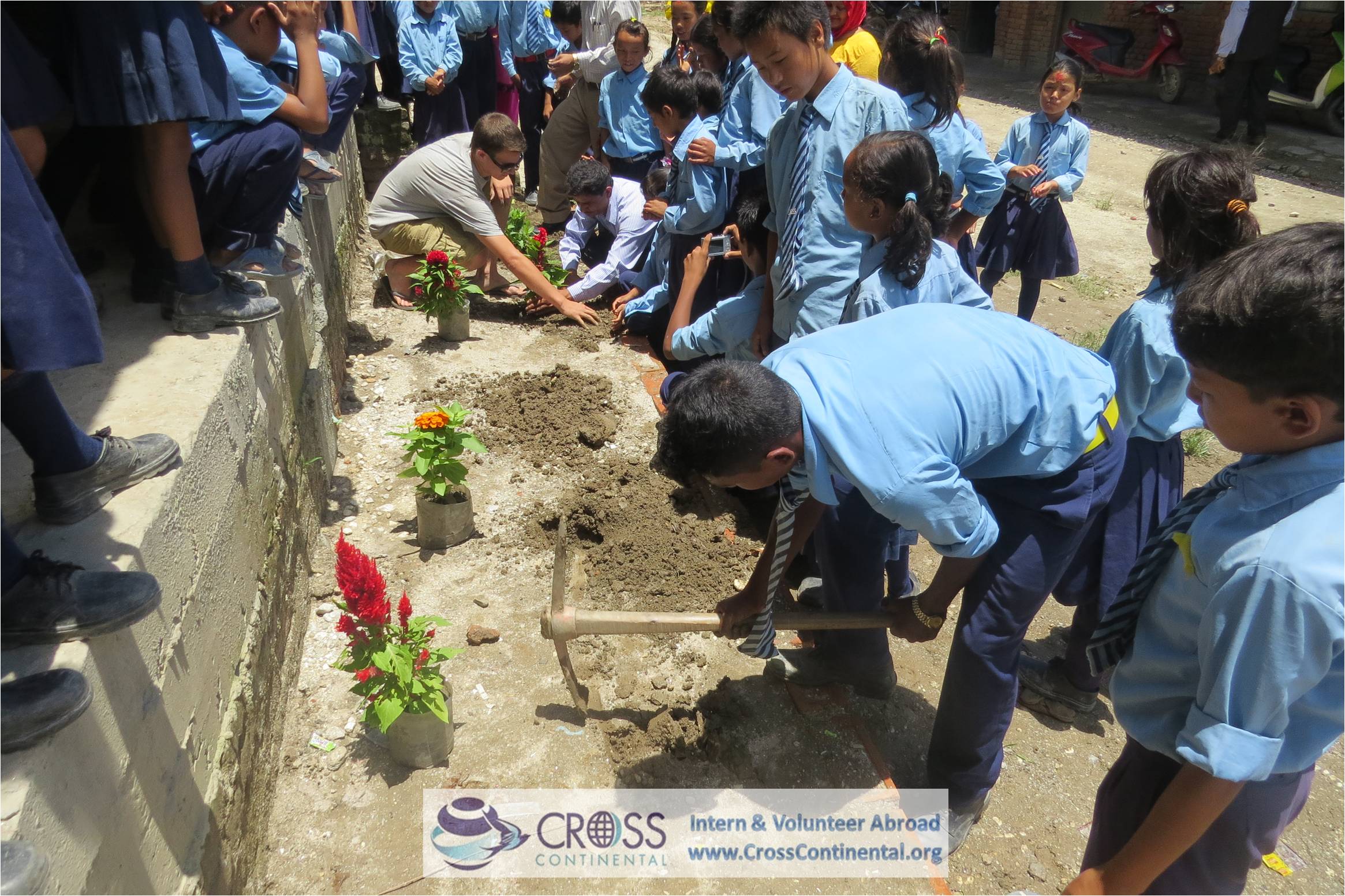 High School Volunteer Abroad Programs and Intern Abroad Programs (Building a Garden)