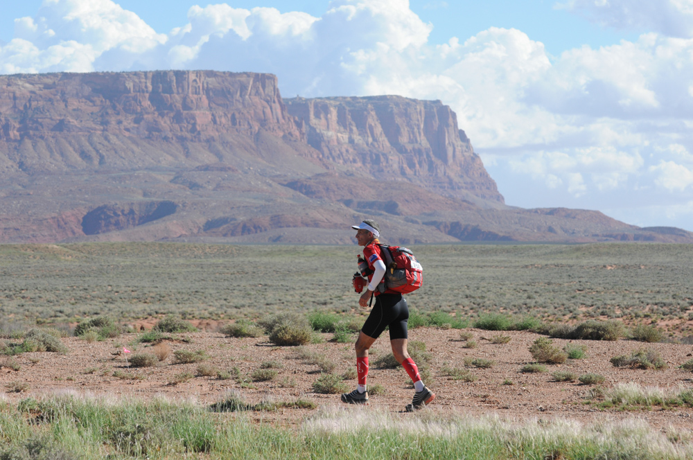 Runner along the course of the Grand to Grand Ultra