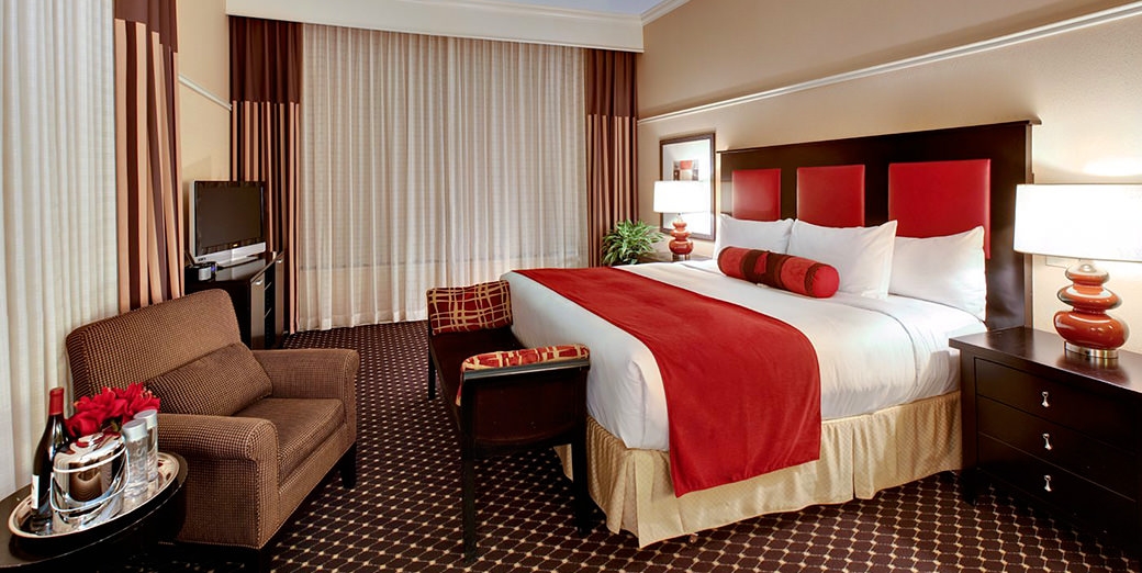 Hotel Blake is an ideally-located Chicago Hotel and is popular with both business and leisure travelers.