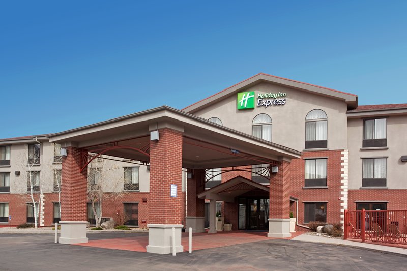 Stonebridge Companies’ Holiday Inn Express Glenwood Springs Hotel ...