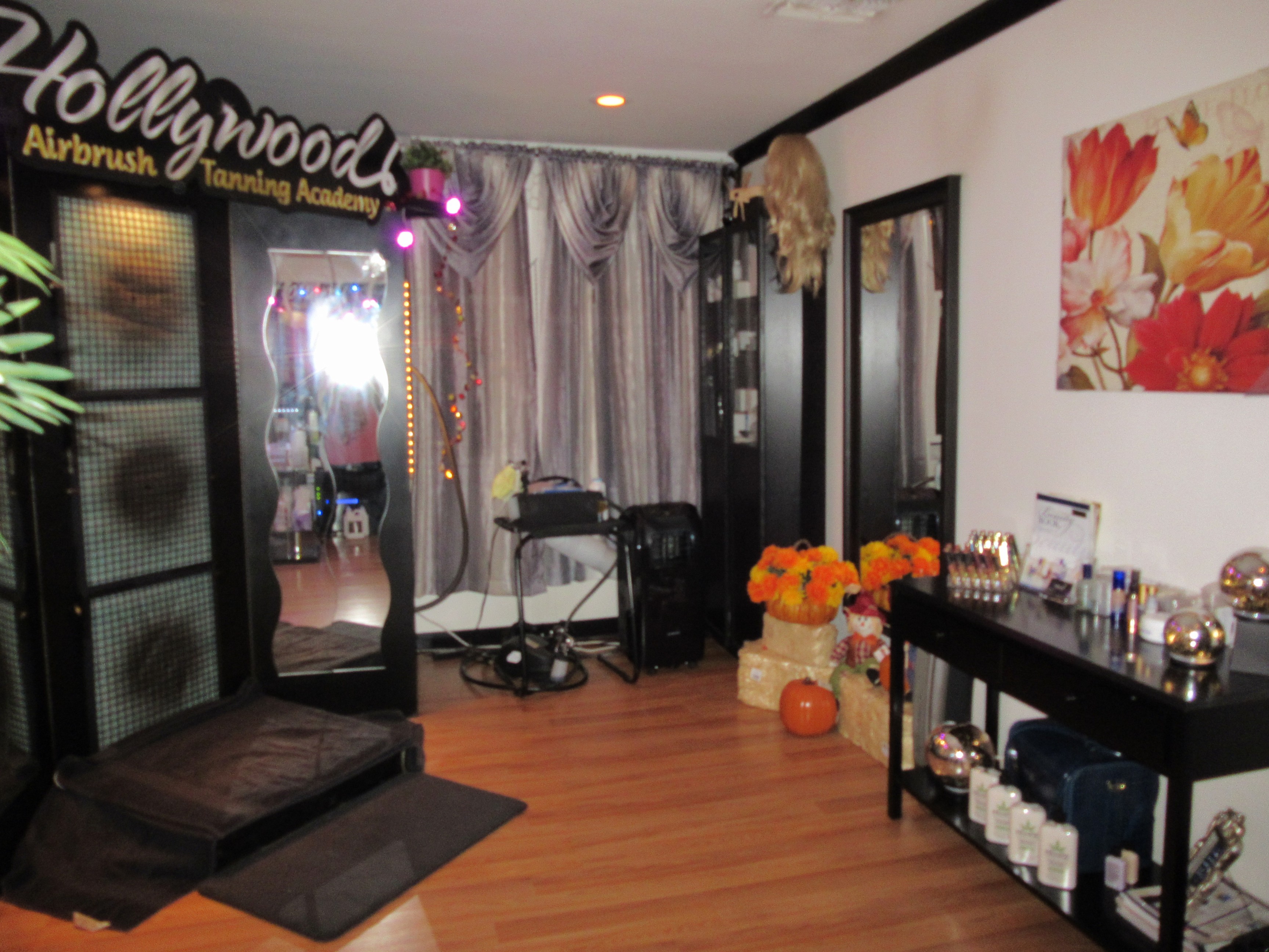 Studio City’s Airbrush Tanning Salon Announces Spooktacular Working ...