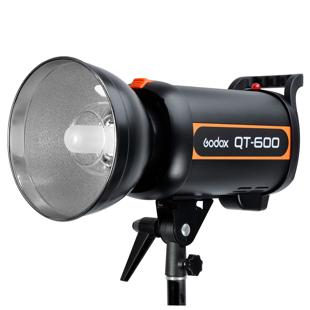 The Godox QT600 Monolight offers motion freezing flash durations up to 1/5000th second and precise power control down to 1/128th power.