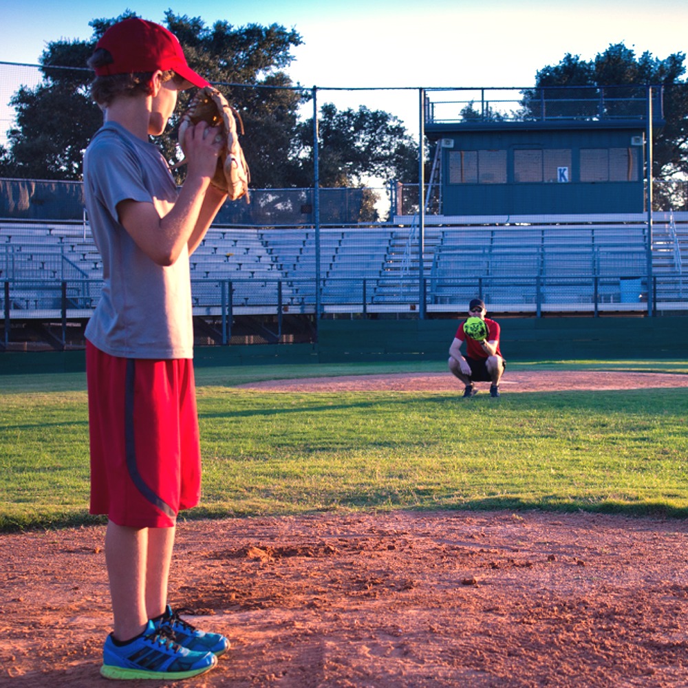 Motivate Kids to Pitch and Throw at Baseball Practice