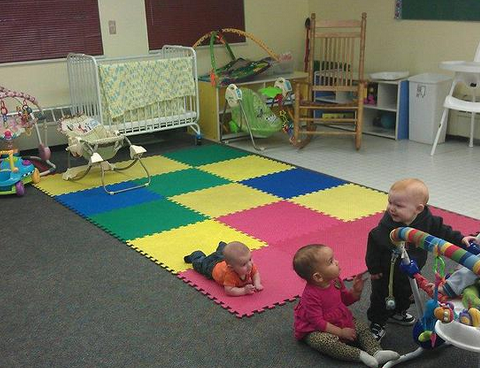 With age appropriate separated playgrounds and classrooms, Discovery Kids Child Care at Rockrimmon is a safe, high quality, and affordable day care in Colorado Springs, CO.