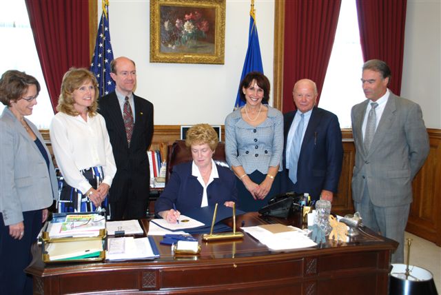 Inspired by Dr. Cappello's advanced stage diagnosis, Governor Jodi Rell, Connecticut, signs the First State Density Reporting Law in Connecticut in 2009