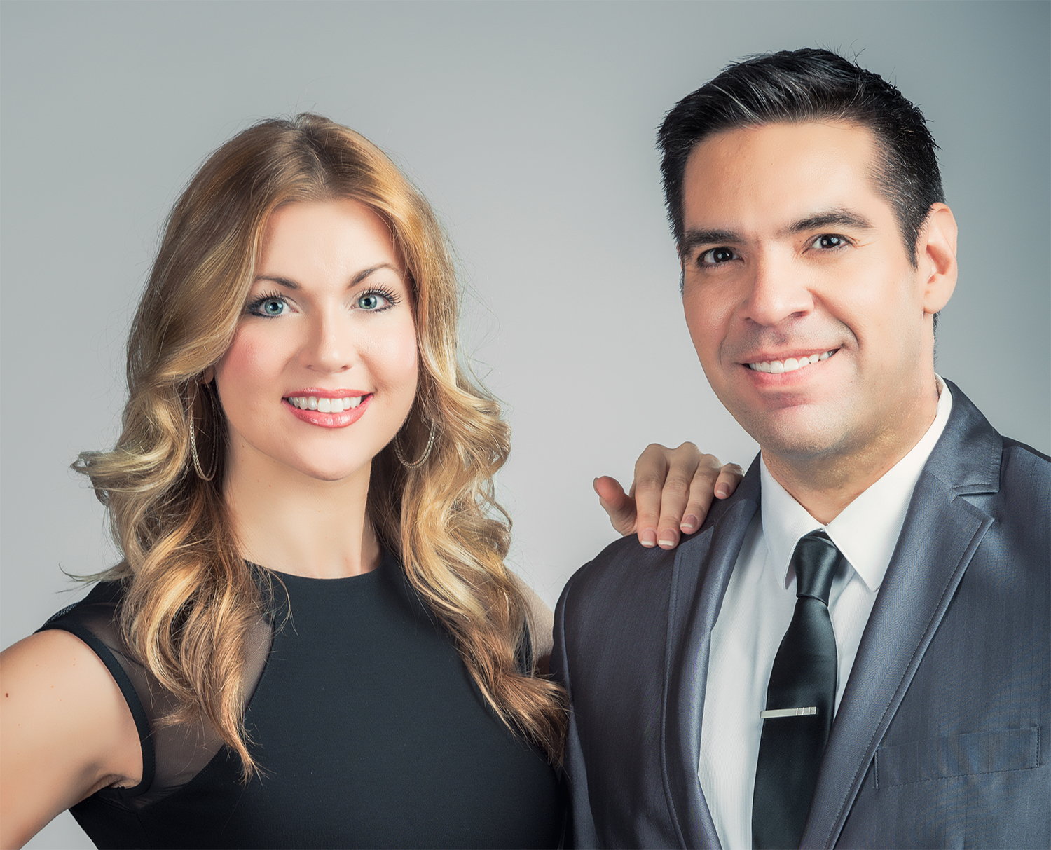 LIVE! with Aaron & Kelly hosts Aaron Sanchez and Kelly V. Dolan  photo: drew-photography.com