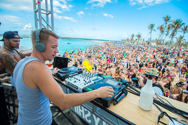 EDM Sensation DJ Diplo will Headline During Spring Break in PCB