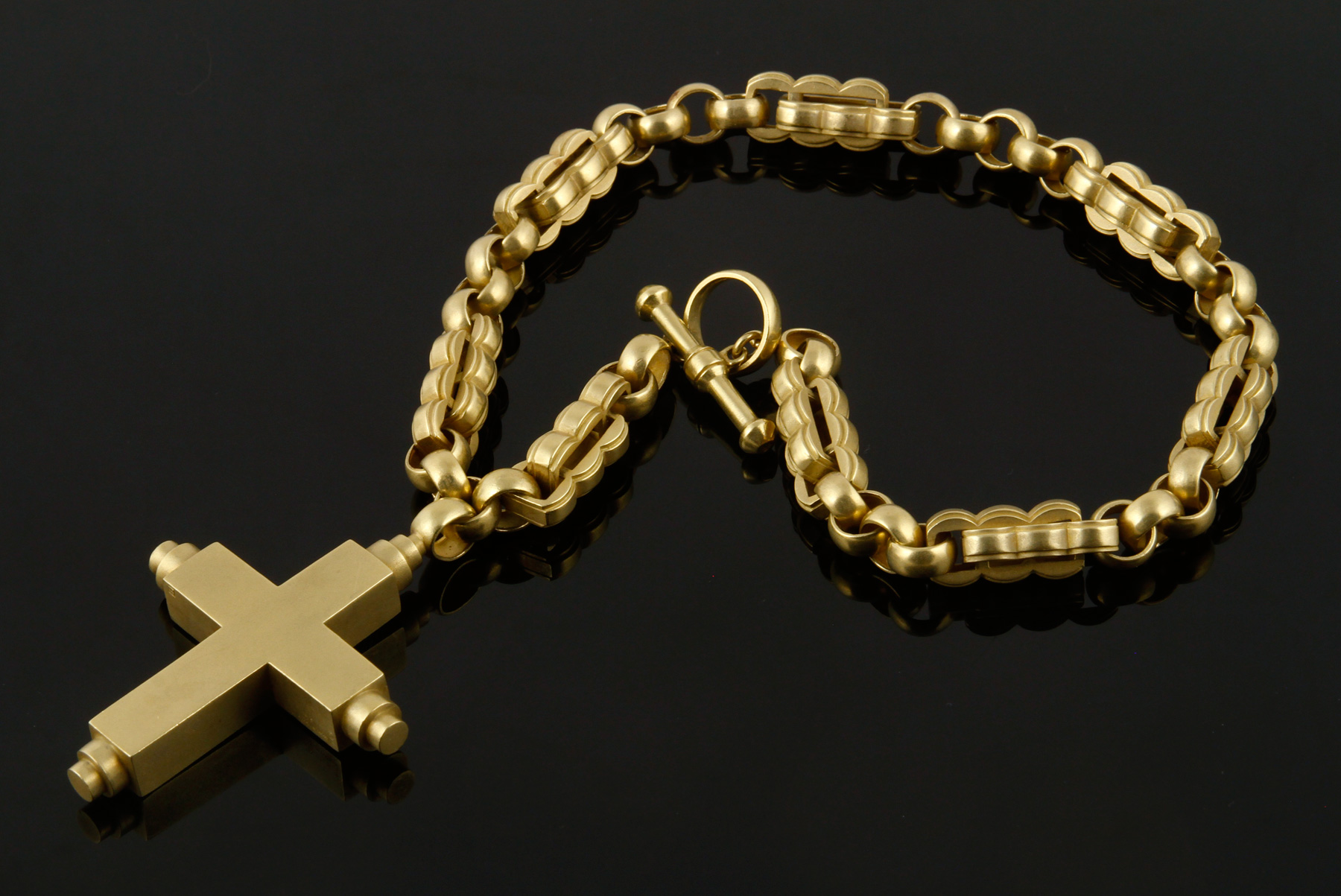 Barry Kieselstein-Cord 18K gold necklace with cross pendant, matte finish, dated 1988