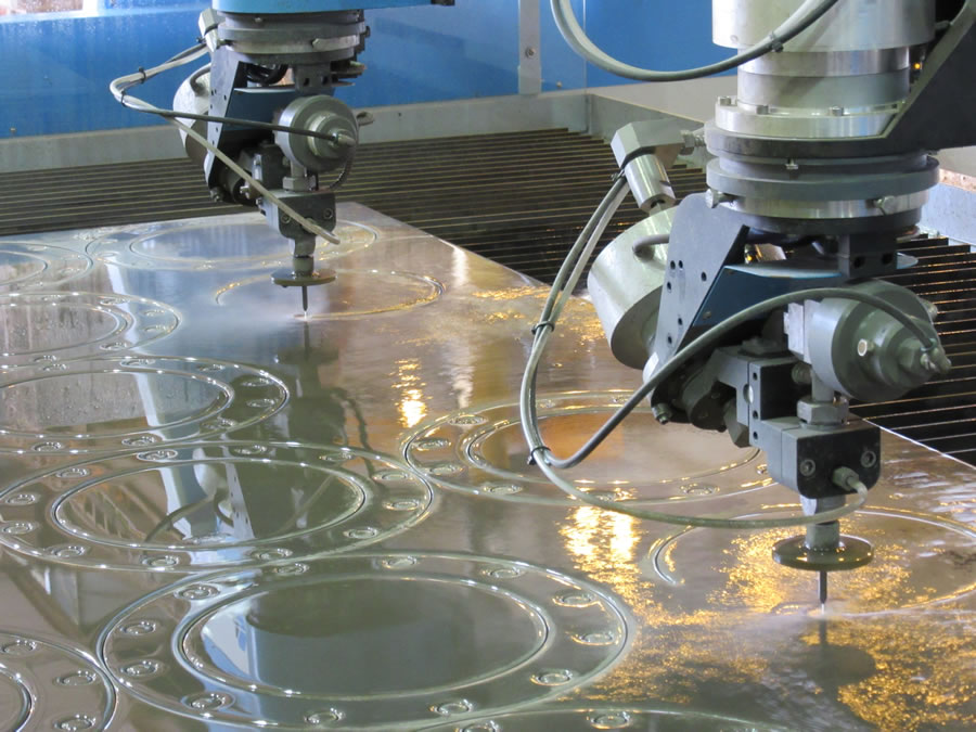 The mine's Jet Edge EDGE X-5 5-axis waterjet features dual 5-axis cutting heads.