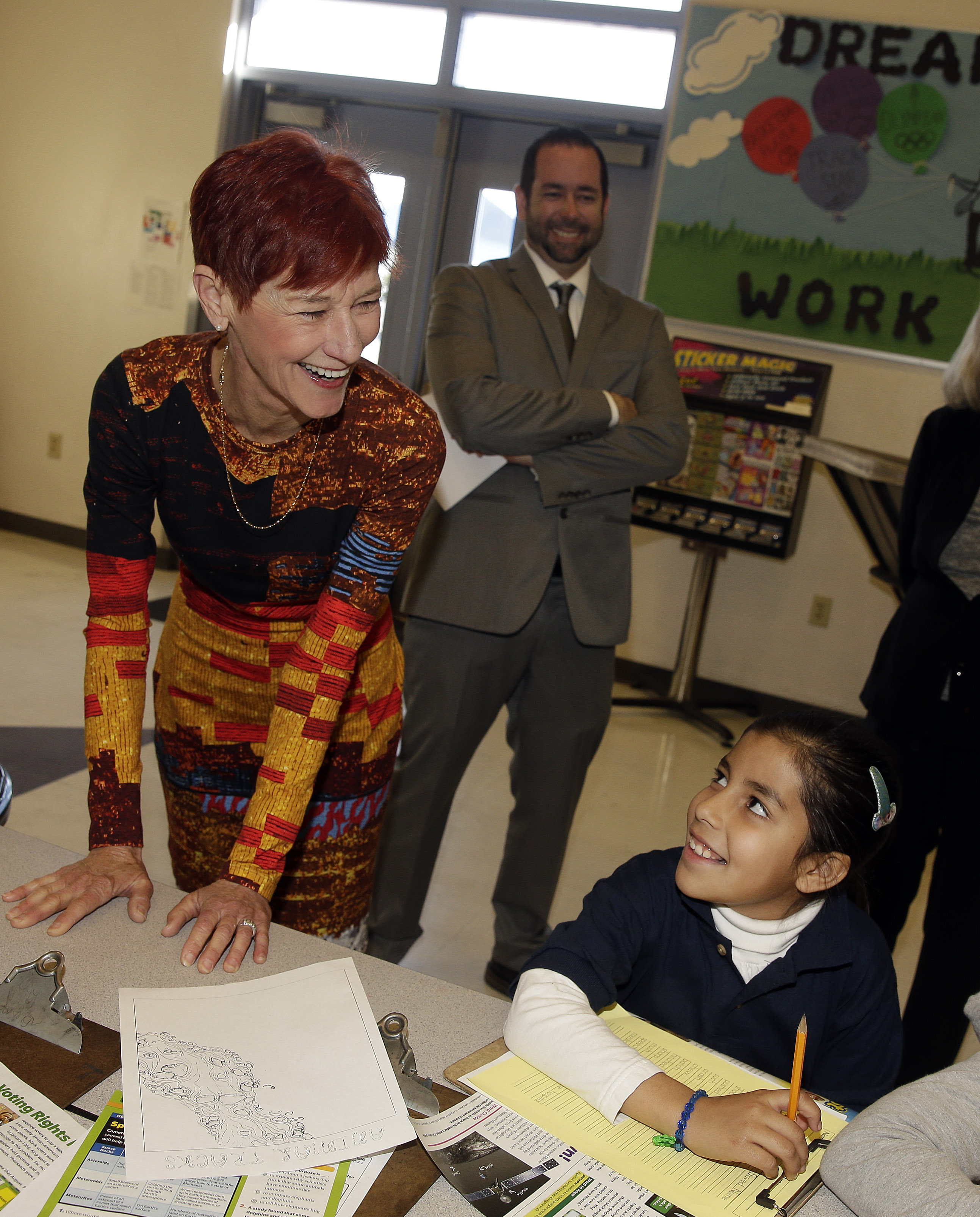 Beverly Rogers meets with 3rd grade student at Martinez Elementary School
