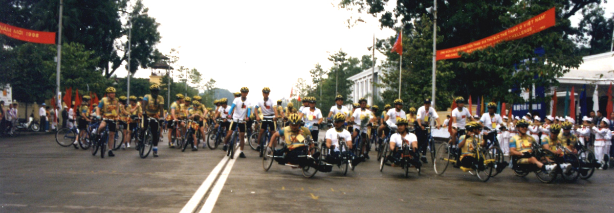 The start of the Vietnam Challenge in Hanoi, January 1, 1998. World T.E.A.M. Sports archive photograph.