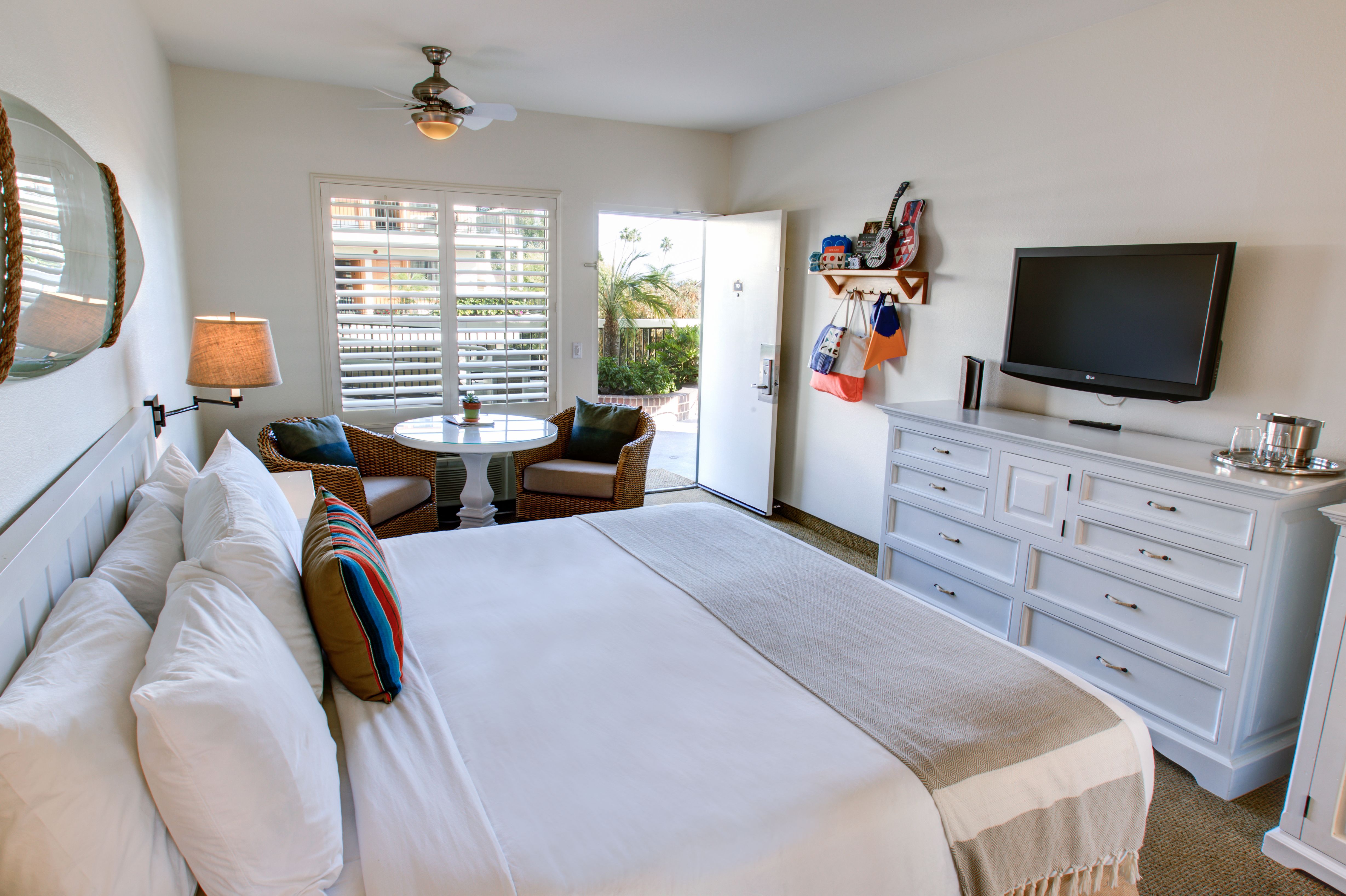 Laguna Beach House Guestroom