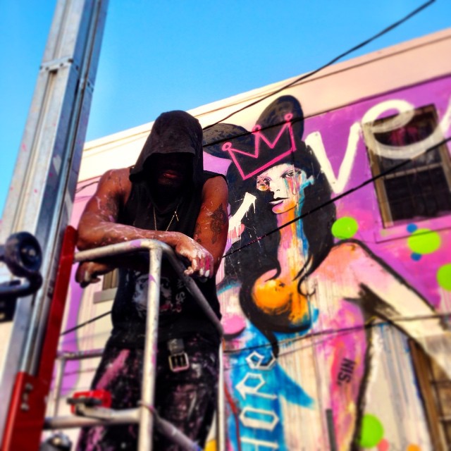 Kate Moss gets street art love form TMNK