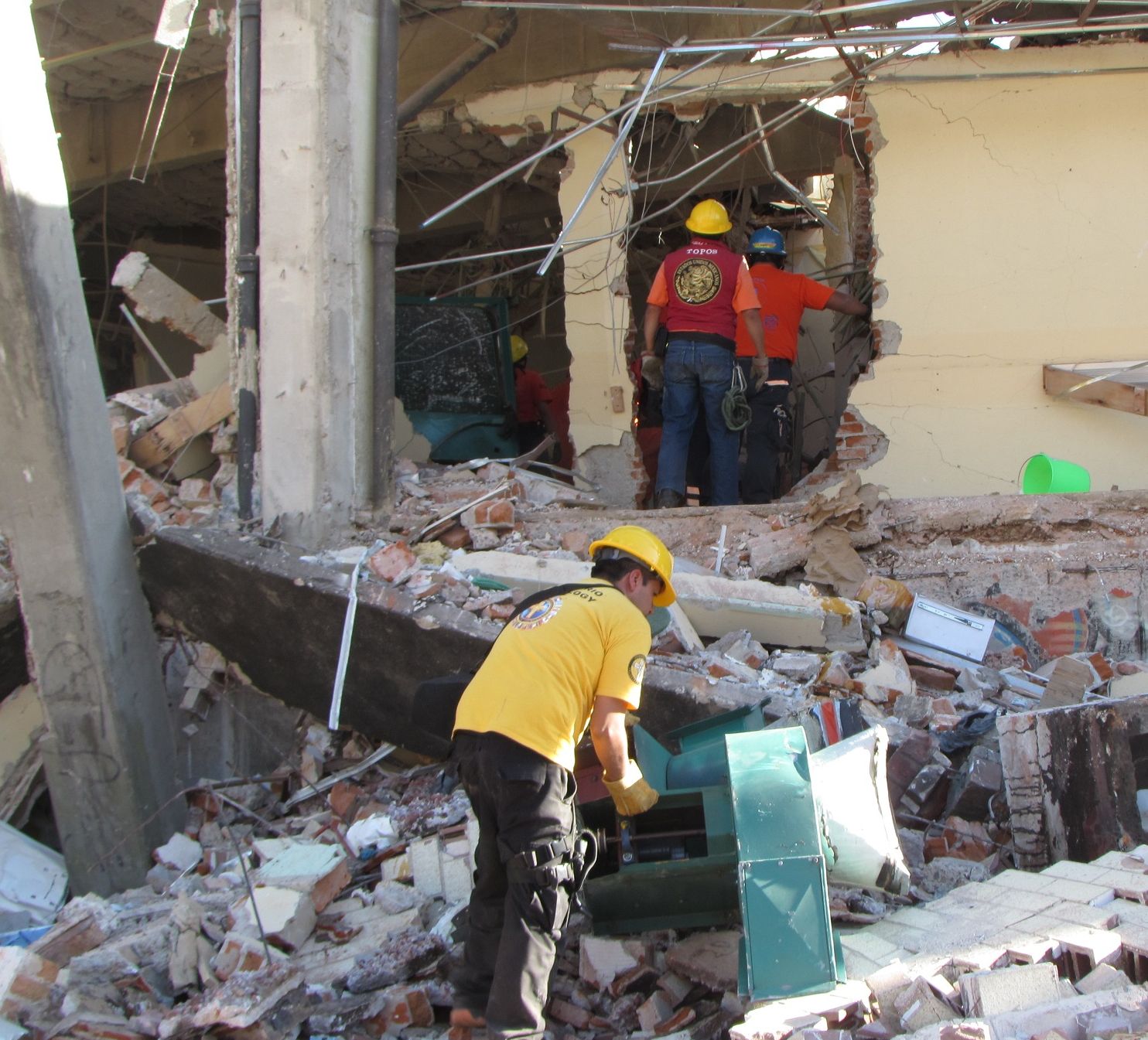 Rescue Effort At Mexico City Maternity Hospital