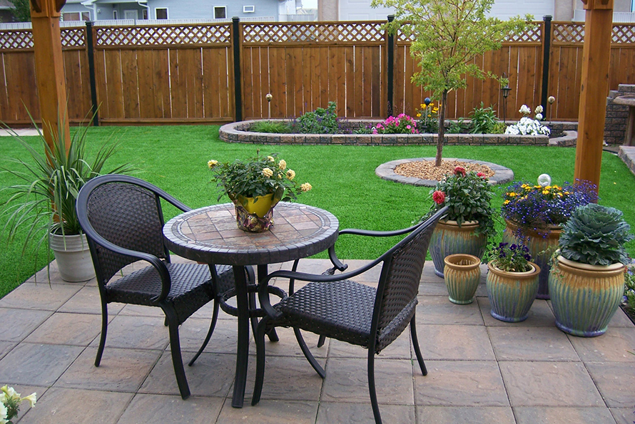 Reclaim an underused outdoor living space with synthetic grass by ForeverLawn