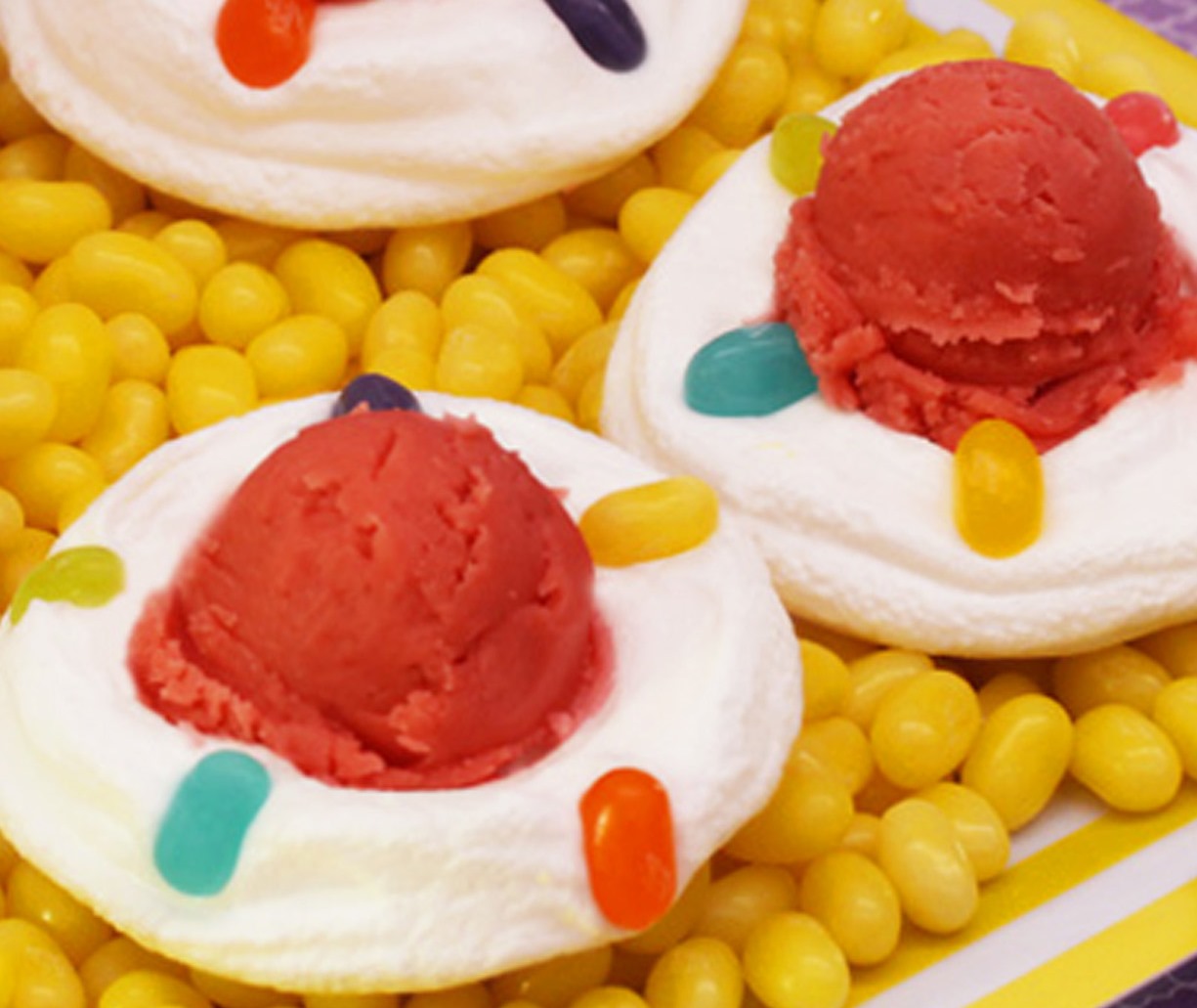 Meringue Nests with Raspberry Sorbet and Jelly Belly jelly beans have 206 calories each.