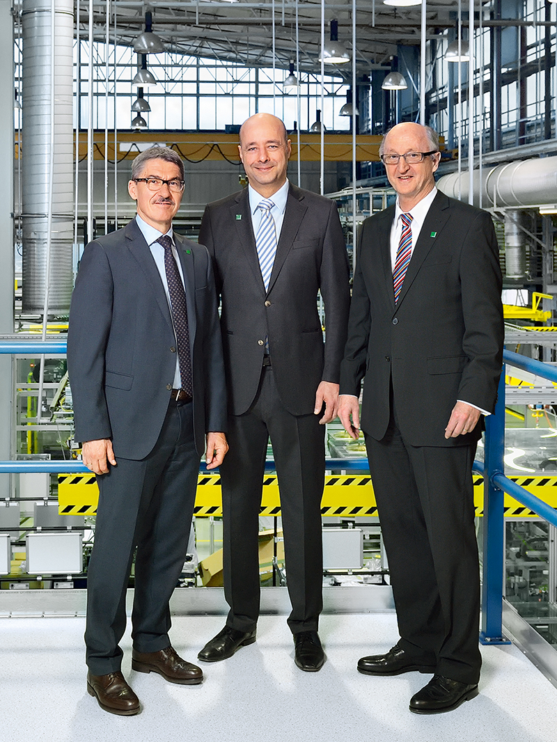 MANN+HUMMEL presents its financial annual report and shows record sales of billion euros for 2014