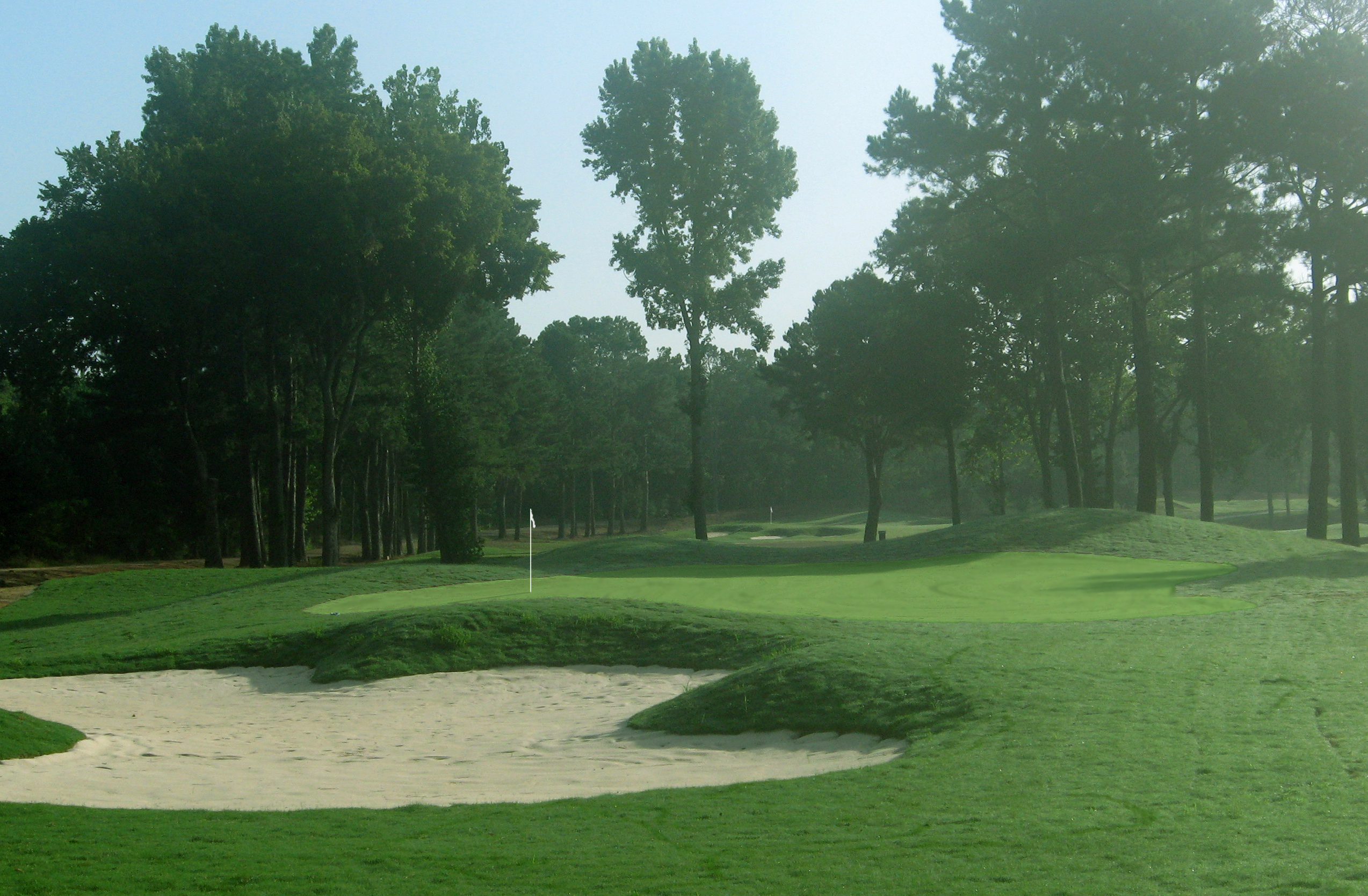 The par-4 4th hole at Ole Miss GC, re-designed by Nathan Crace, ASGCA Assoc, in 2008