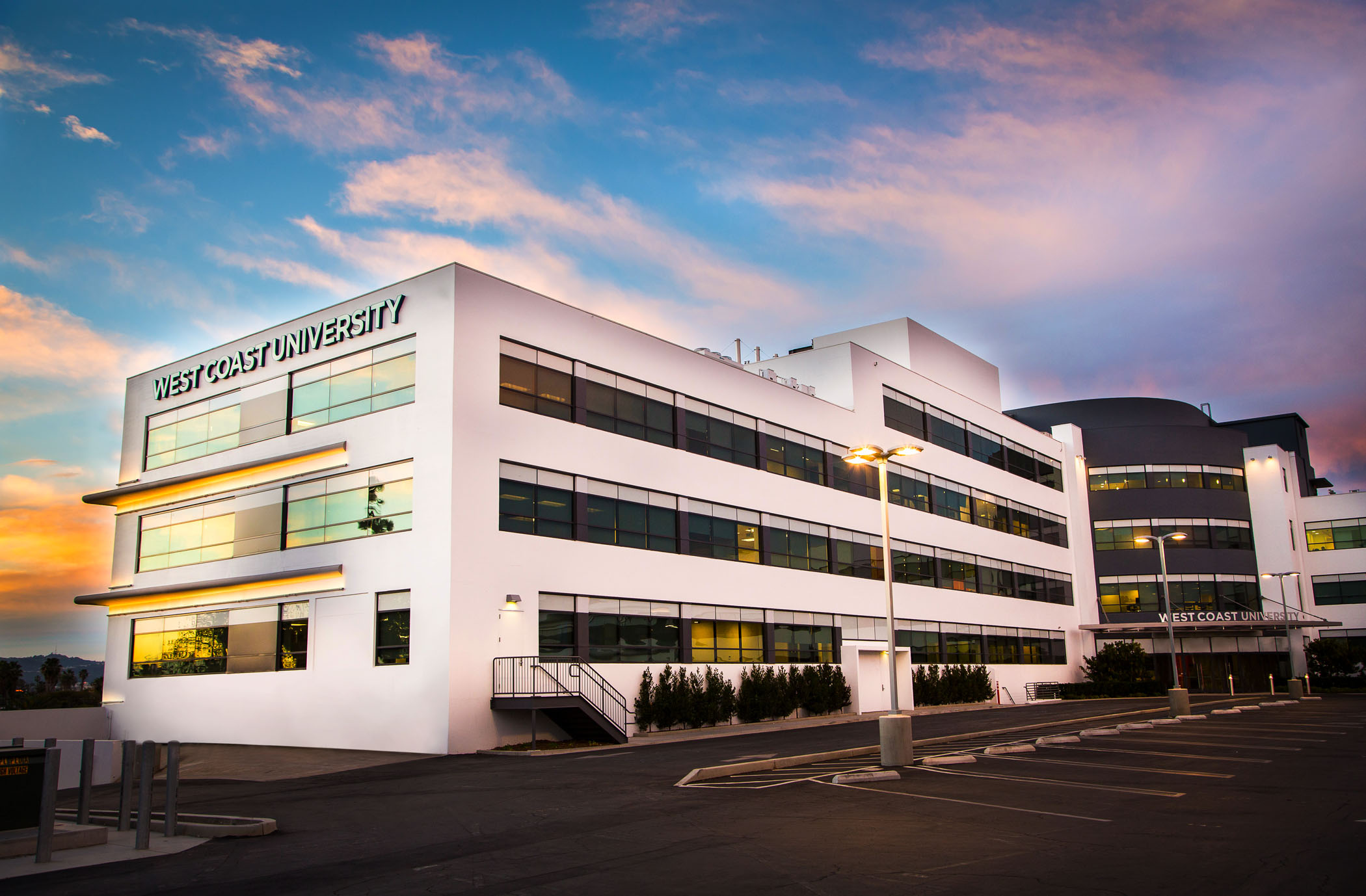 West Coast University Opens A Center For Graduate Studies