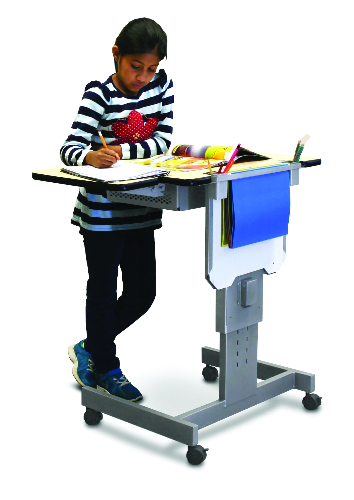 The Focus Desk’s revolutionary FeatherTouch™ lift system allows students to easily control their own desk height.