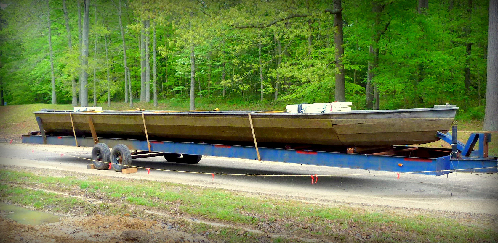 The Virginia Canal & Navigation Society provided a static demonstration of batteau navigation and functionality.