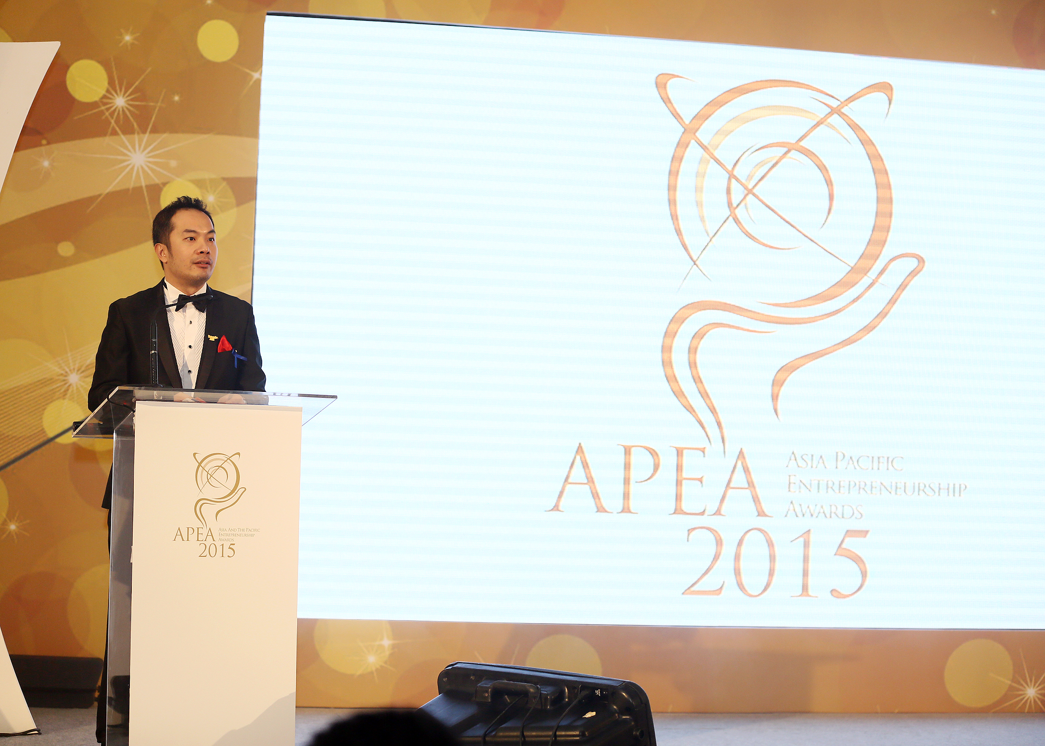 William Ng, president of Enterprise Asia, addressing the audience of 250 entrepreneurs in Dubai