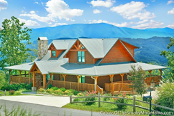 The Deckhouse Cabin - Pigeon Forge