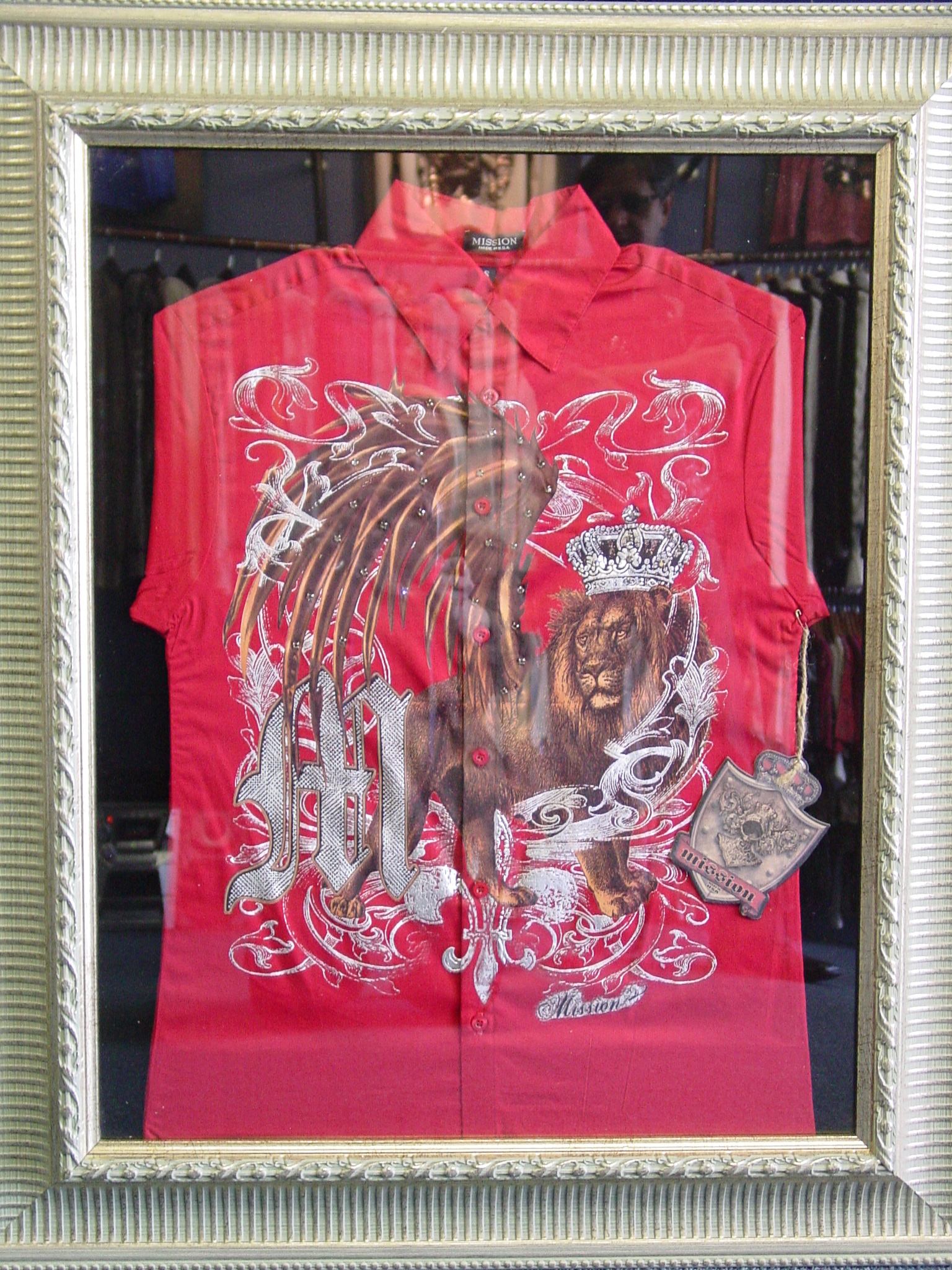 The Mission Clothing Red Lion Shirt, as Seen on Michael Jackson in This ...