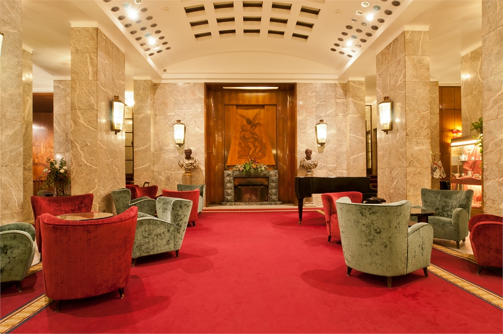 Lobby of Hotel Mediterraneo