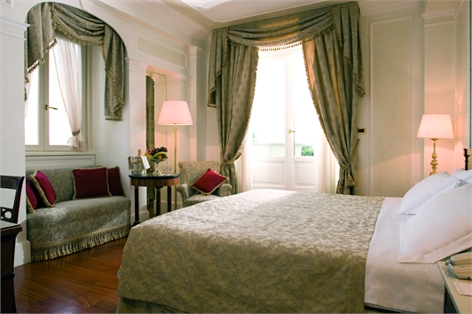 Superior double room at Hotel Mediterraneo