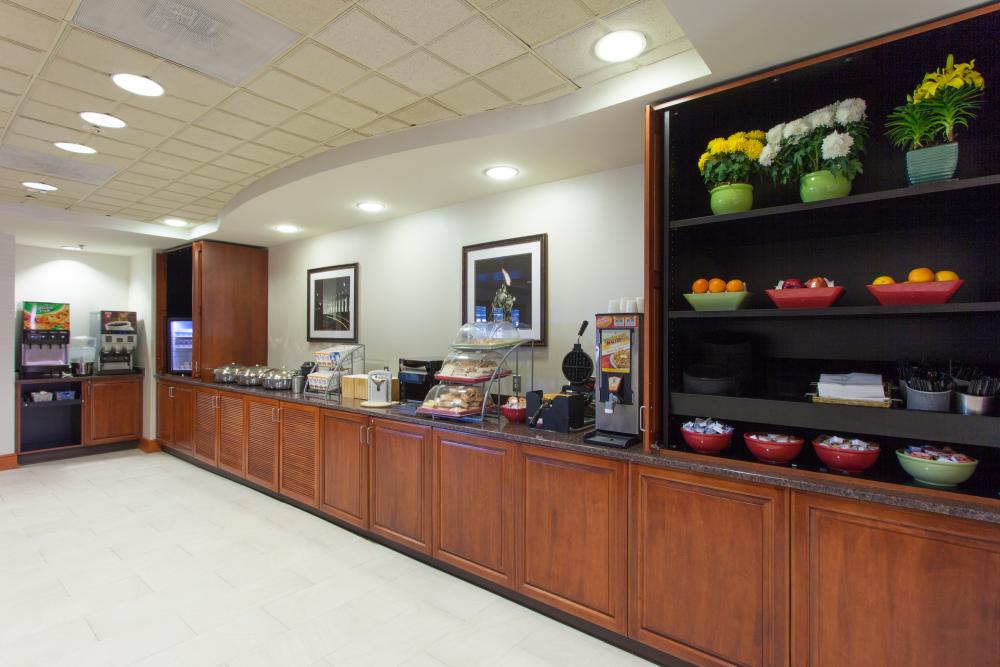 Wingate by Wyndham Chantilly Dulles - breakfast  buffet