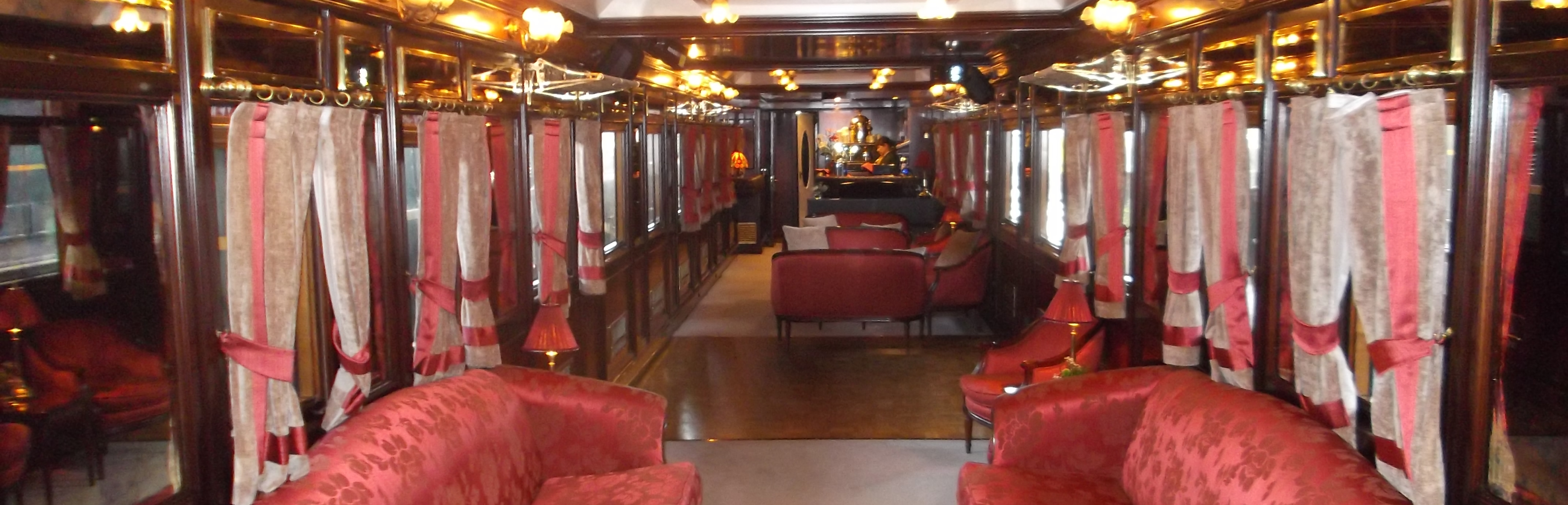 Al Andalus - spacious Club Lounge Car perfect for Flamenco shows