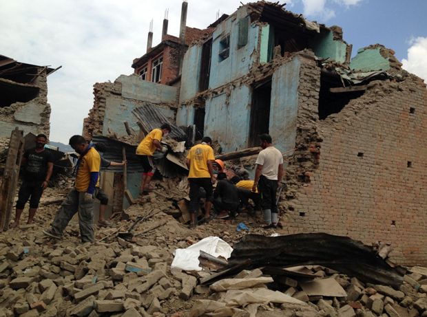 Nepali residents who lost everything in the earthquakes and aftershocks trust the Scientology Volunteer Ministers to help comb through the rubble and find their possessions.