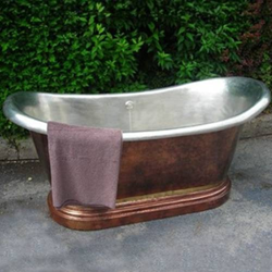 Medicis Copper Free Standing Soaking Tub 0711 from Herbeau
